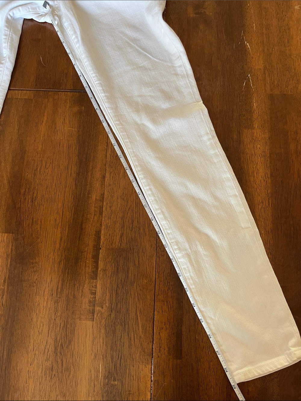 Madewell 9" High-Rise Skinny Jeans in Pure White - Picture 6 of 7